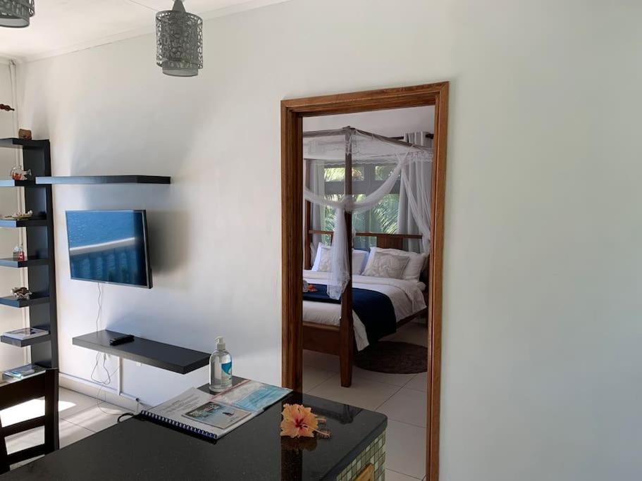 Crystal Apartments Seychelles Seaview Upper Floor Гласи Экстерьер фото