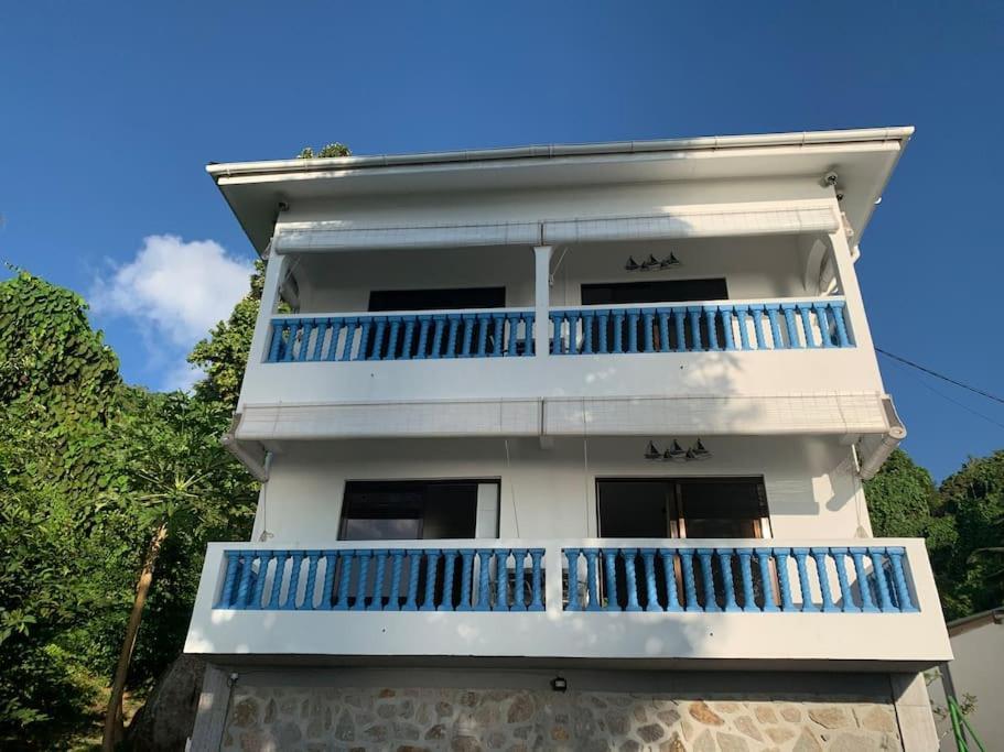 Crystal Apartments Seychelles Seaview Upper Floor Гласи Экстерьер фото